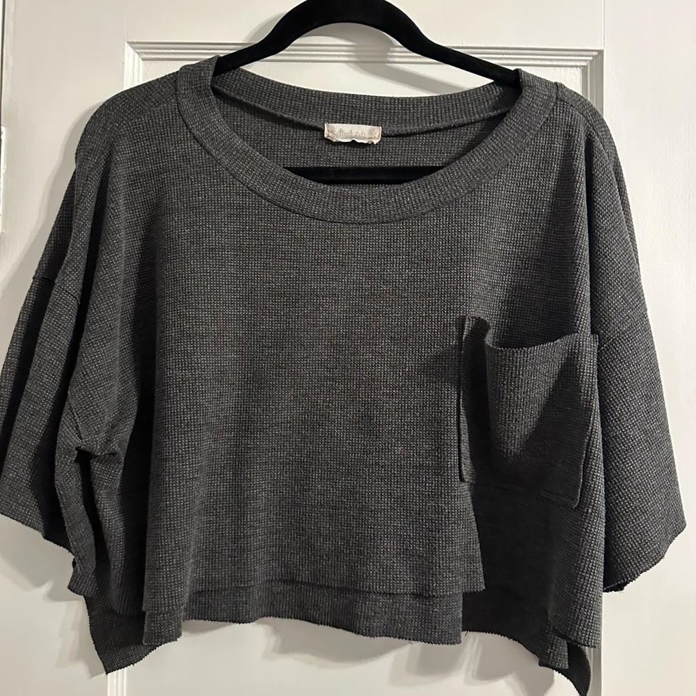 Altar'd State Gray 3/4 Sleeve Boxy Crop